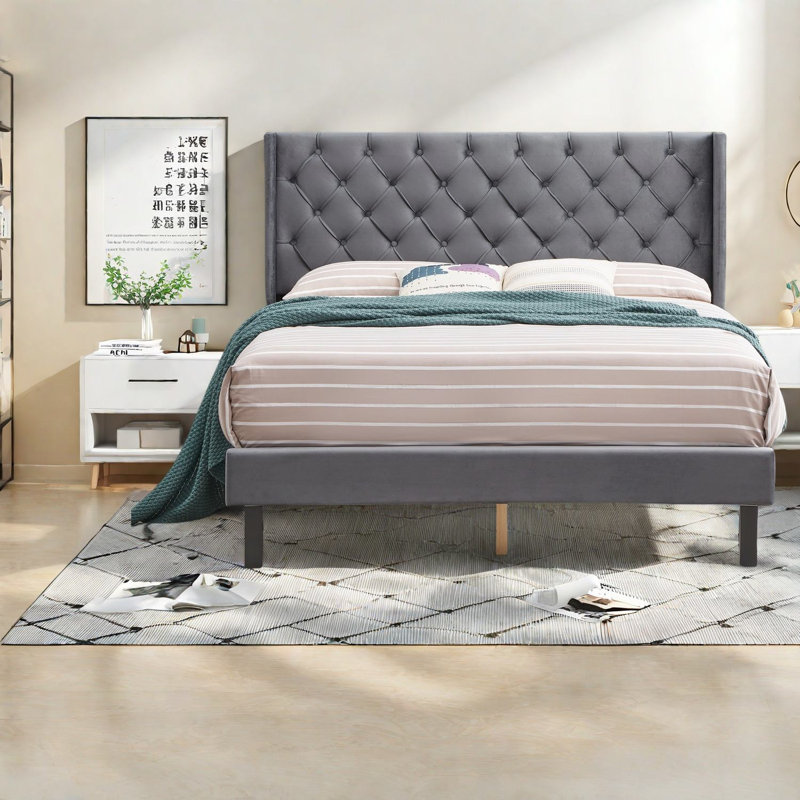 Grands lits en velours gris, conception à oreilles moderne, support en bois robuste