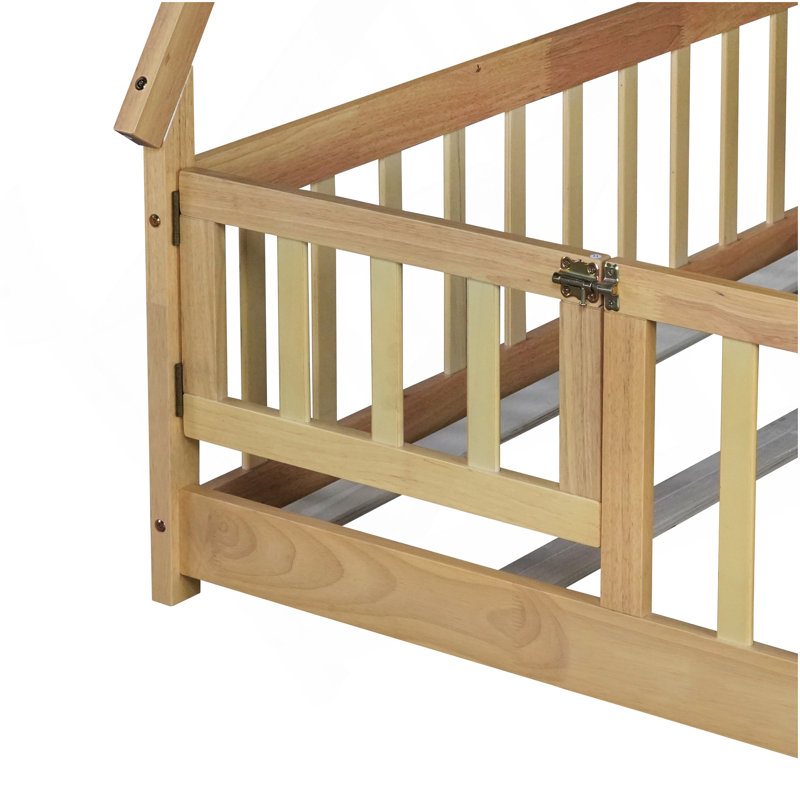 Lit de plancher en bois en forme de tente avec garde-corps, lattes et porte, Naturel