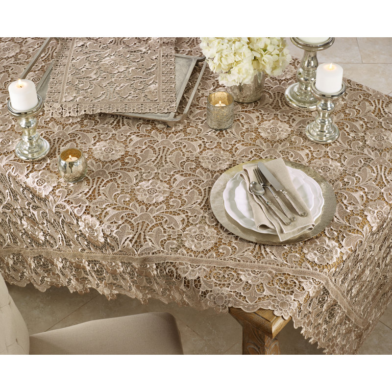 Chemin de table dentelle Jacob