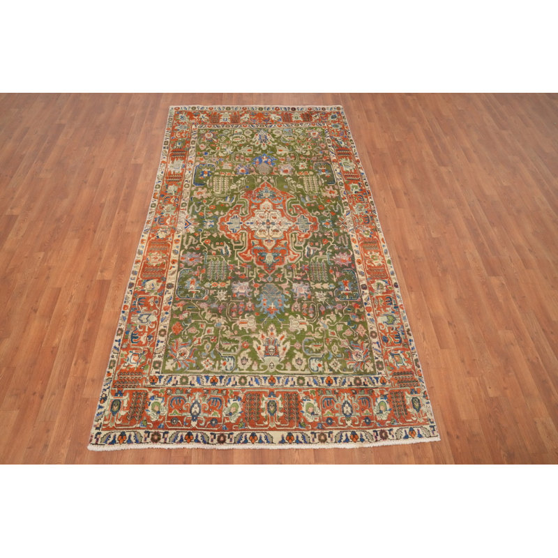 Tapis vert géométrique traditionnel 5 x 9