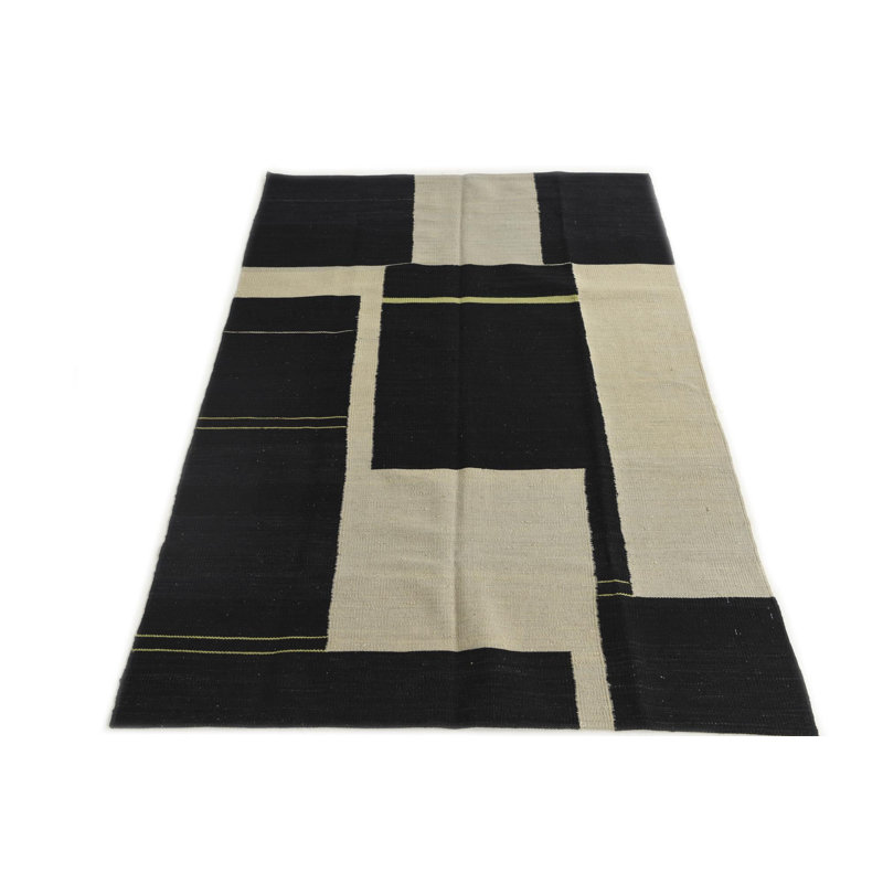 Tapis noir 4x6 Petrella