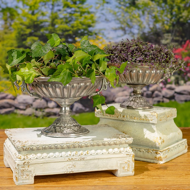 Aeneas Frosted Silver Metal Urns (Set of 2), Silver