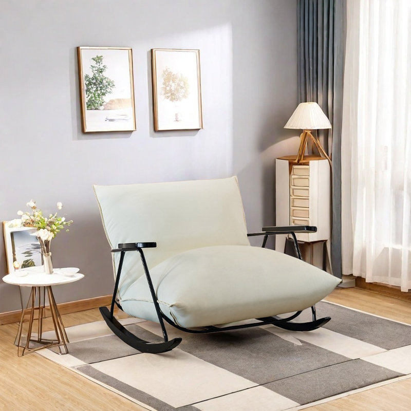 Chaise confortable avec accoudoirs en bois, Blanc cassé / blanc