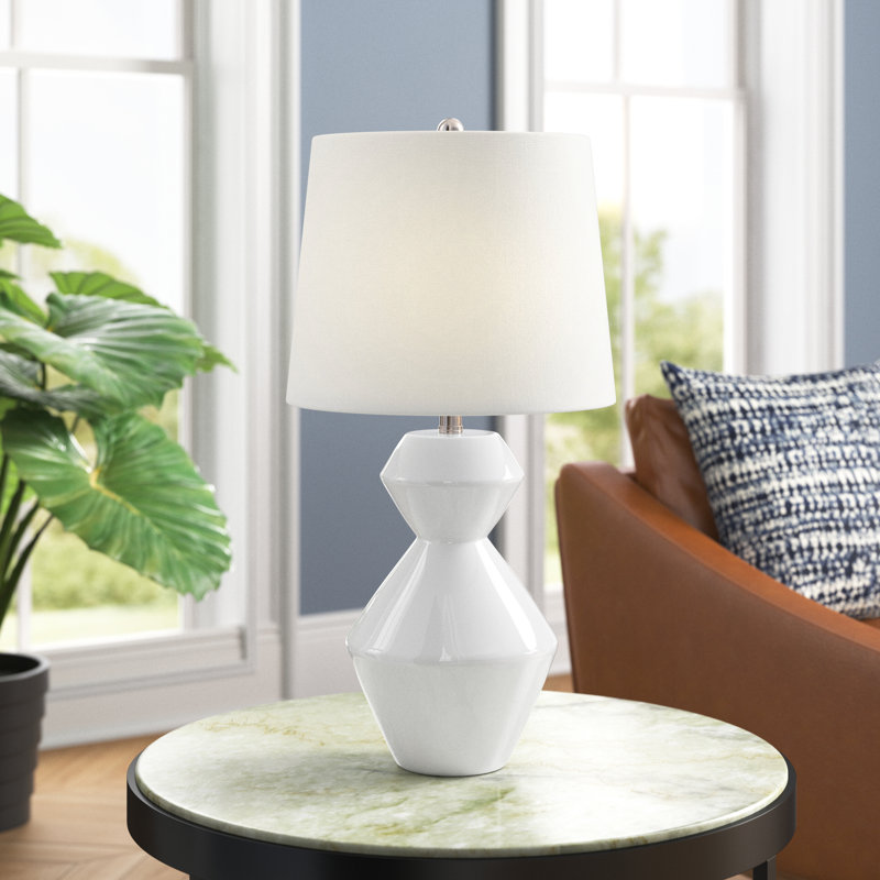 Lampe de table blanche 27,5 po Mongillo