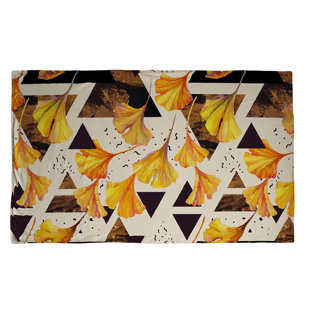 Couverture fleurs et triangles