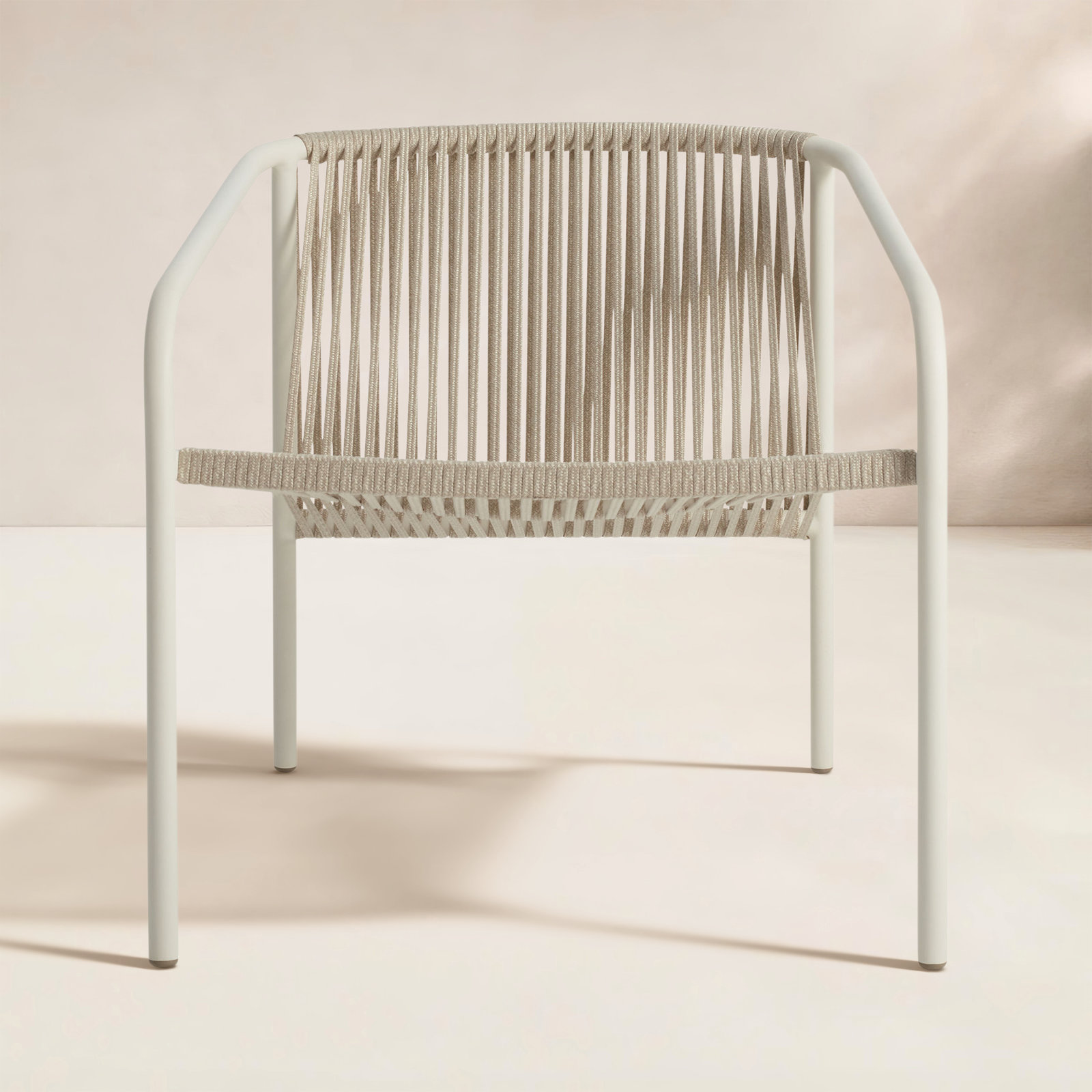 Lookout Outdoor Lounge Chair, White