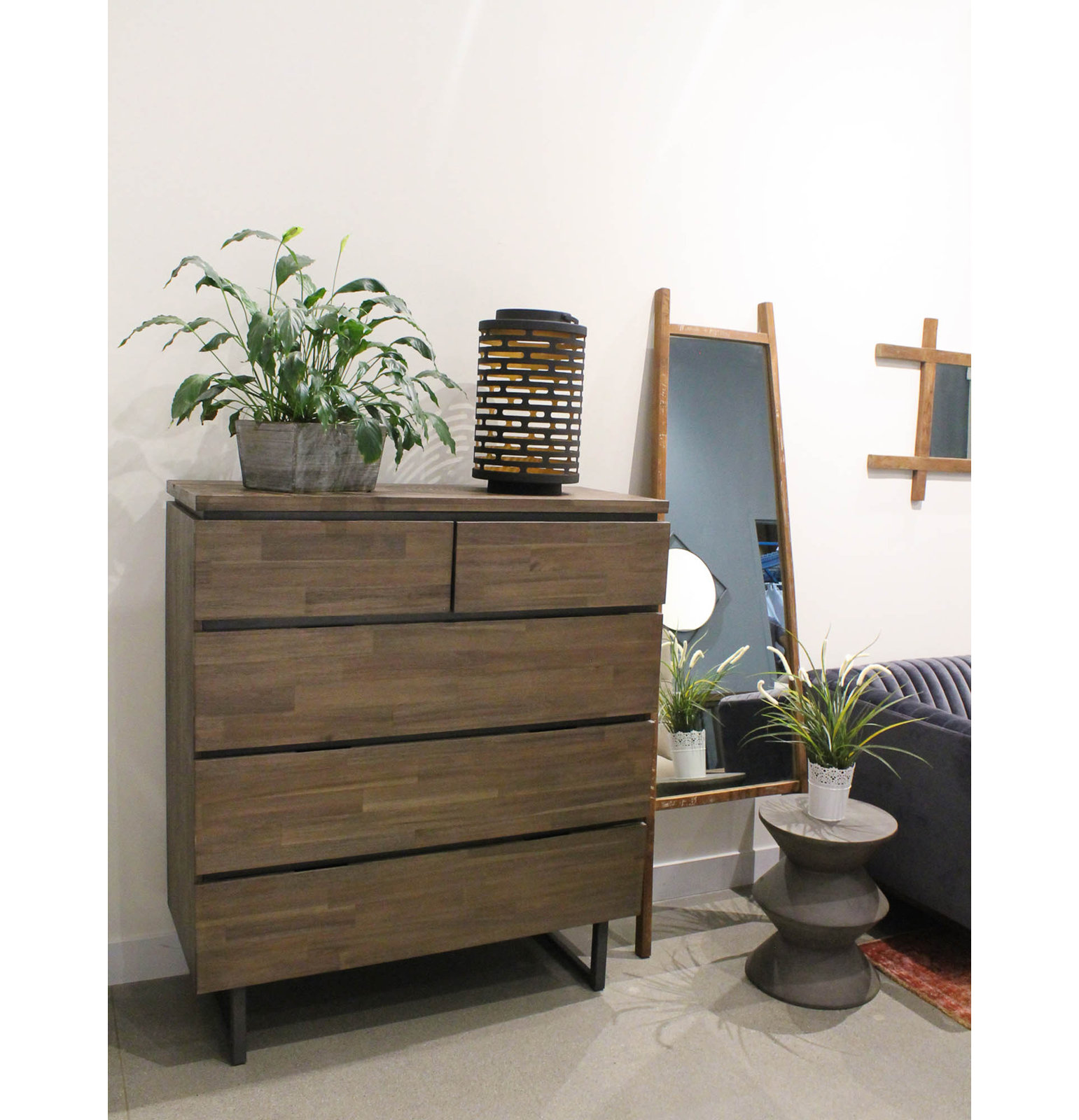 Isiah 14" End Table, Gray
