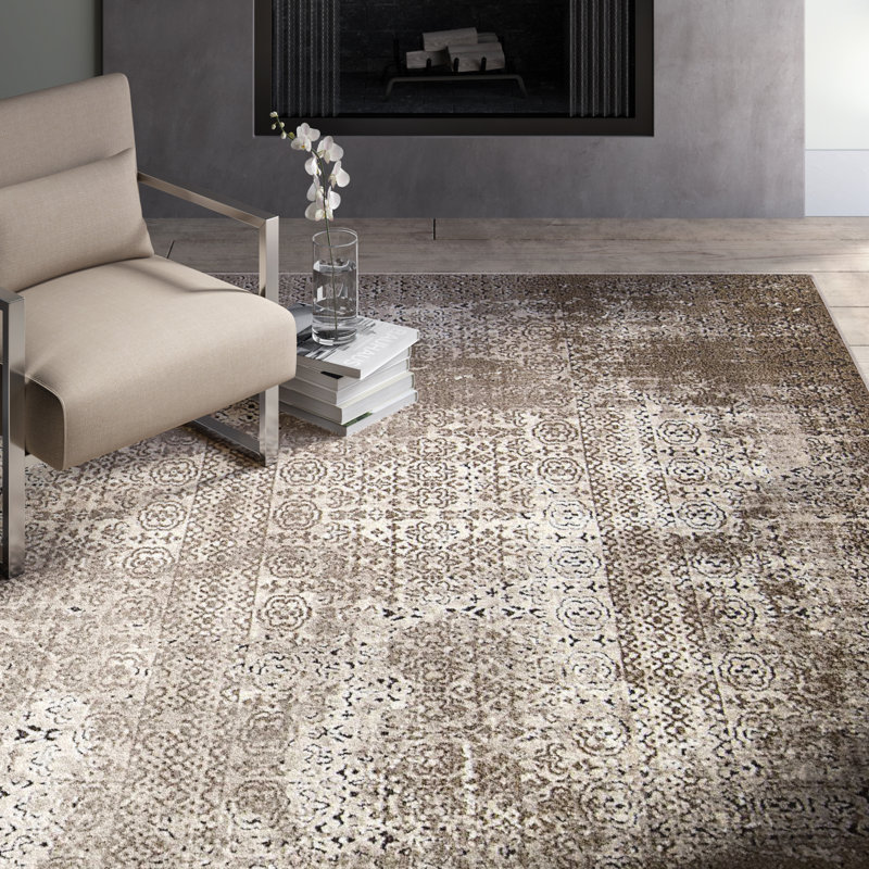 Arashel Abstract Indoor Rug, Rectangle 3'9" x 5'9"