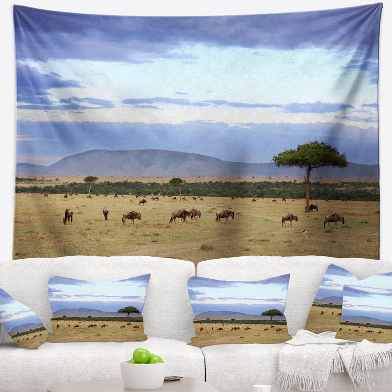 Tapisserie wildebeest du troupeau de l’afrique du masai mara, H 68 po x l 80 po