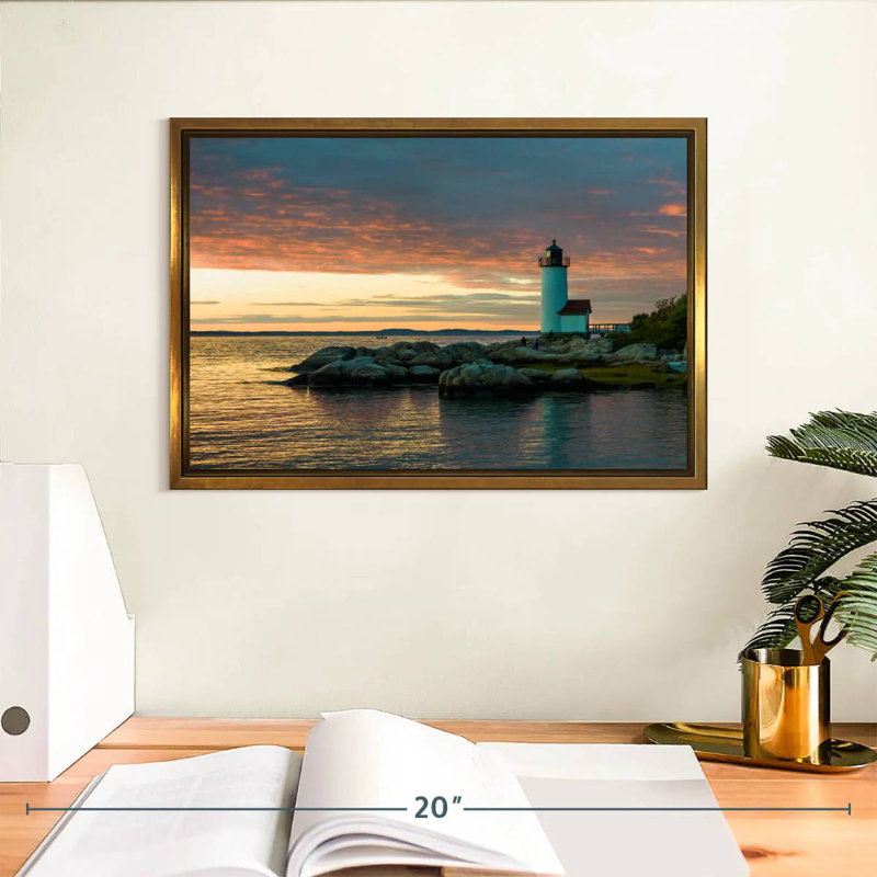 Coucher de soleil sur le phare d'Annisquam, Cadre flottant doré, 13 po x 9 po
