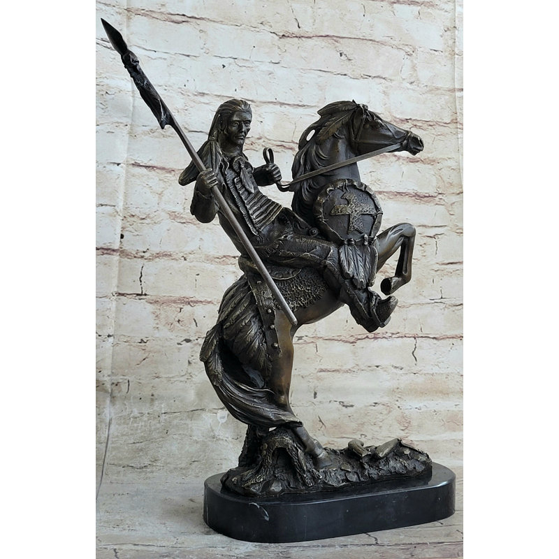 Figurines et sculptures