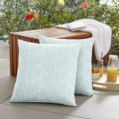 Griffen Snowy No Decorative Addition Outdoor Reversible Throw Pillow