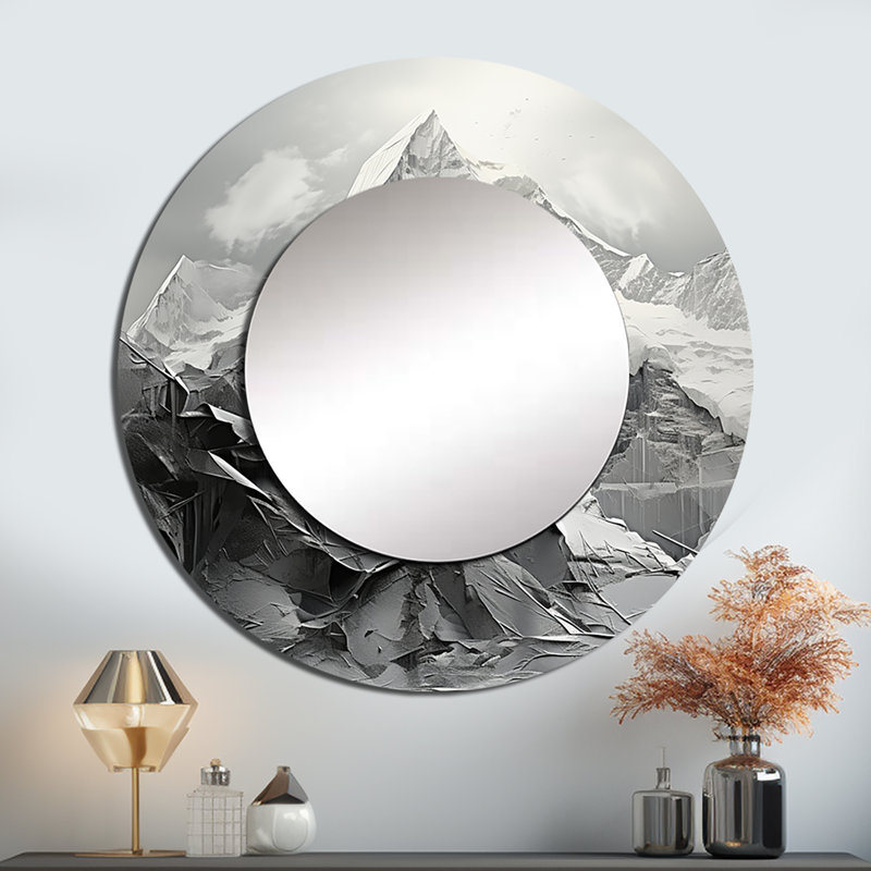 Snowy Mountain Peak I - miroir unique de montagnes, grand miroir mural rond gris, impression d'art en métal, 23 po x 23 po