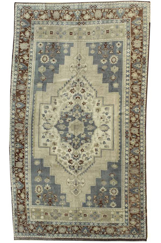 Tapis beige / chocolat unique 6 pi 8 po x 11 pi 4 po Taspinaire