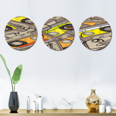 Abstract Wall Decor on Metal