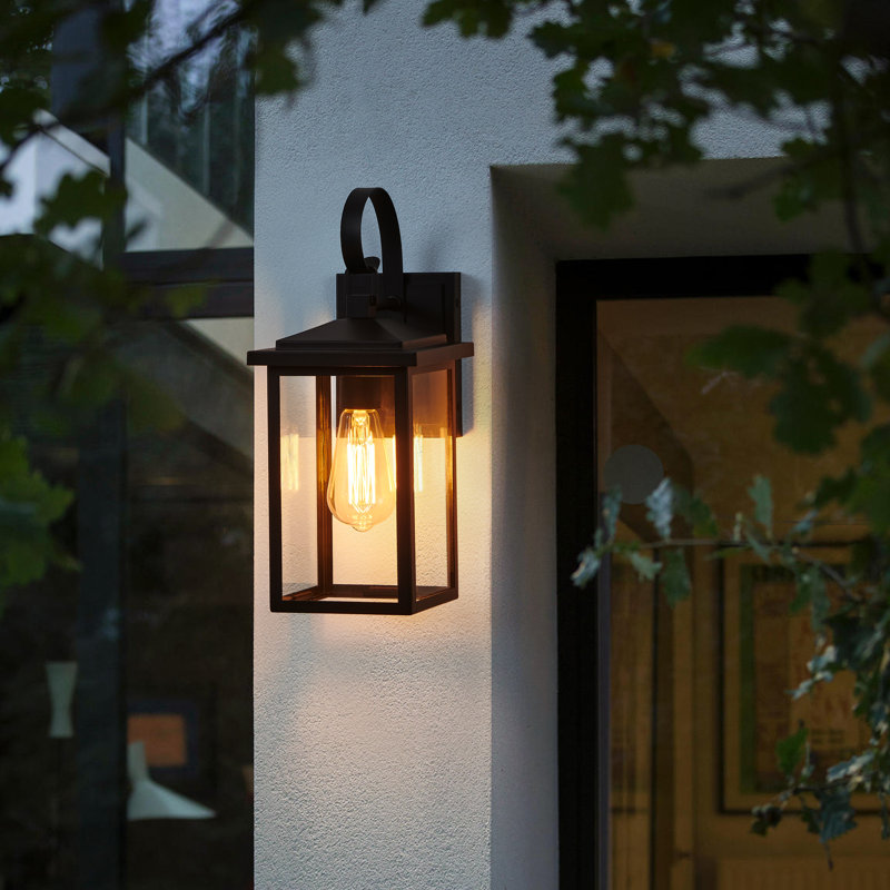 Lanterne murale d'extérieur 1 lumière, H 15,5 po x l 6,5 po x P 7,6 po