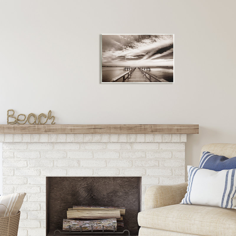 «Dock with Cloudy Sky» par Danita Delimont - reproduction d'art sur toile tendue, H 13 po x l 19 po x P 0,5 po