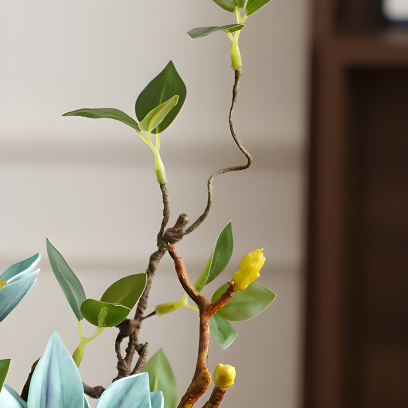 Ornements de fleurs simulées