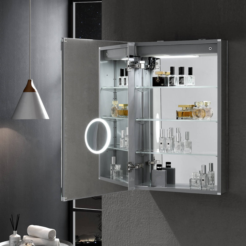 Pharmacie 24 po x 32 po à DEL - Miroir avec désembueur, miroir de maquillage 3X, gradateur 3 couleurs, USB, prises de courant, charnière gauche