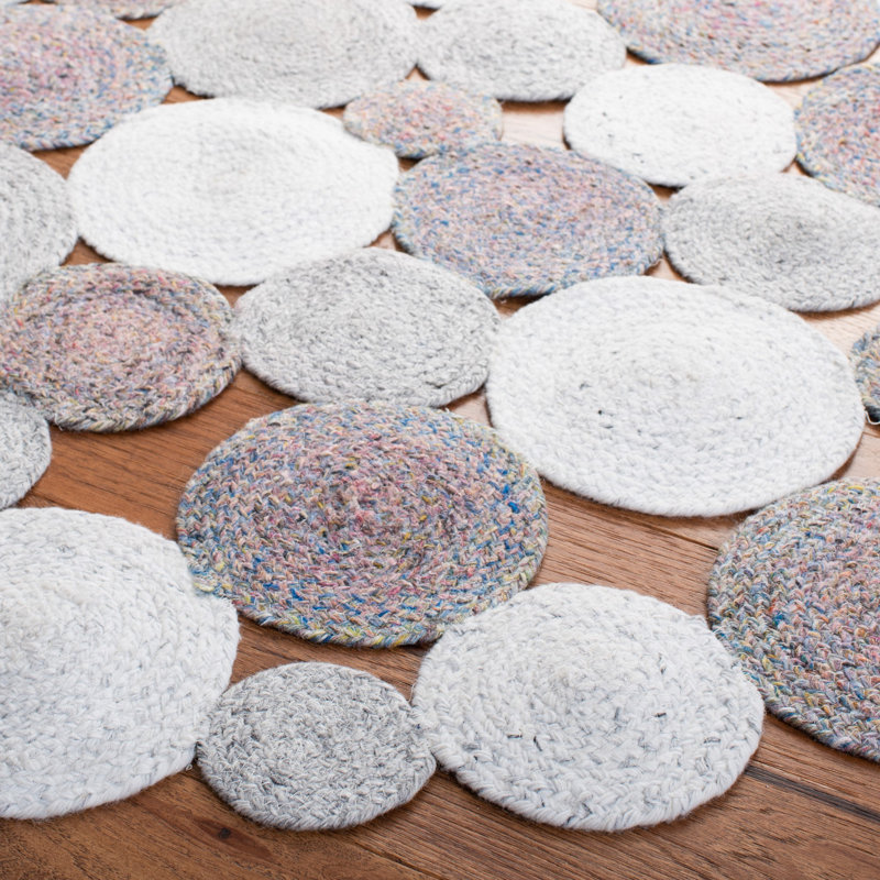 Drummond Hand Woven Performance Rug, Round 4'