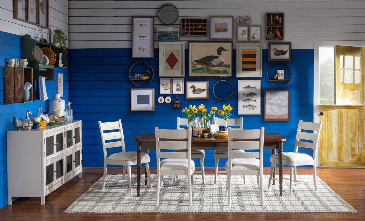 Sideboard, Sailcloth