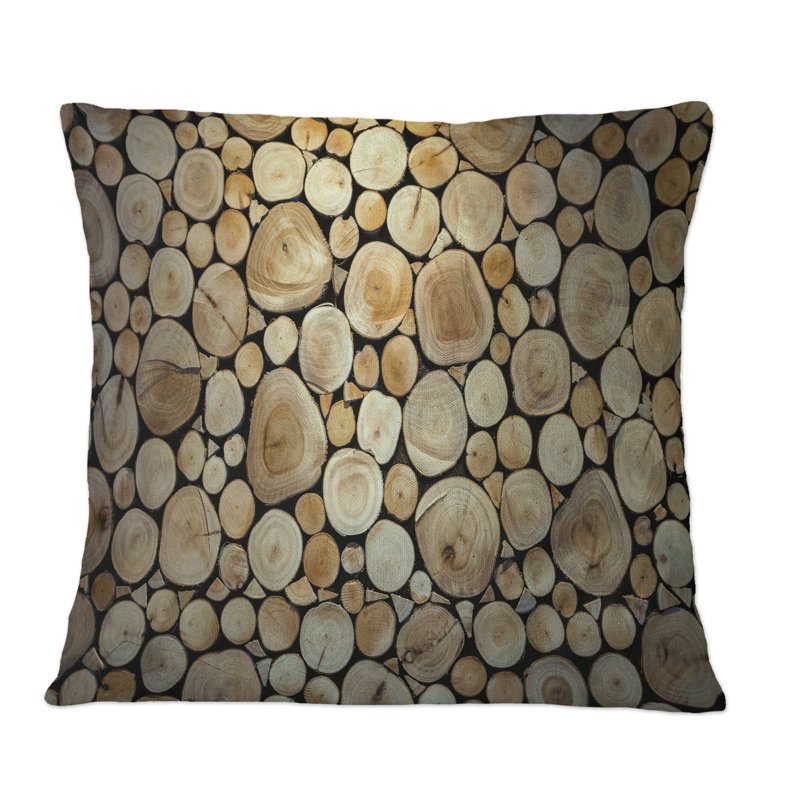 Vue de face des troncs tranchés - Coussin Cabin & Lodge, 18 po x 18 po
