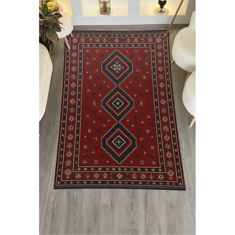 Tapis tissé rouge Mosso, 2'6" x 4'11"