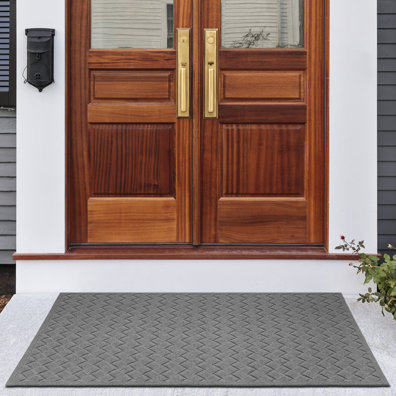 Tapis d'entrée antidérapant Ebern Designs, L 36 po x L 60 po, Gris
