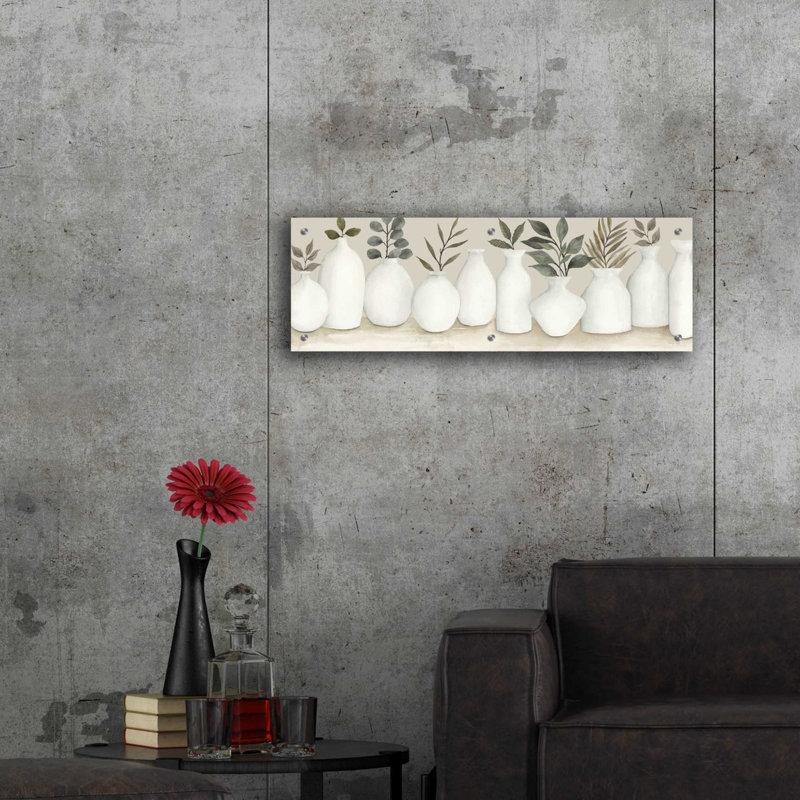 «Ivory Vases In A Row» par - Reproduction d'art graphique panoramique sans cadre, H 12 po x l 36 po x P 0,2 po