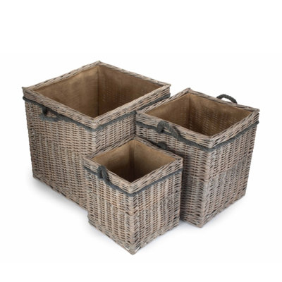 Wicker Log Carrier