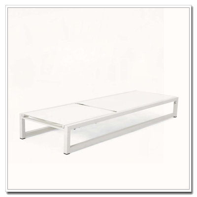 CHAISE LUNGE