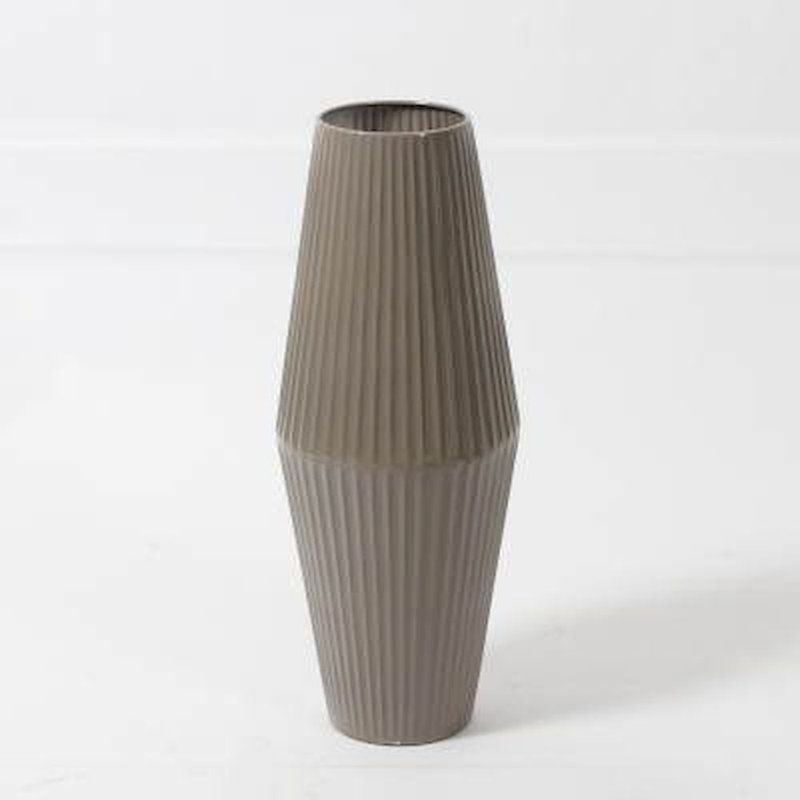 Vase de table en métal 20,08 po beige Mena House