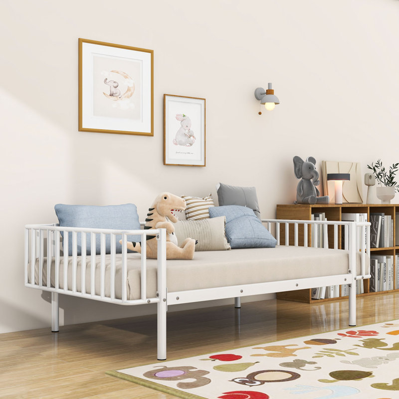 Lit plateforme en métal avec garde-corps et lattes robustes, Twin, White