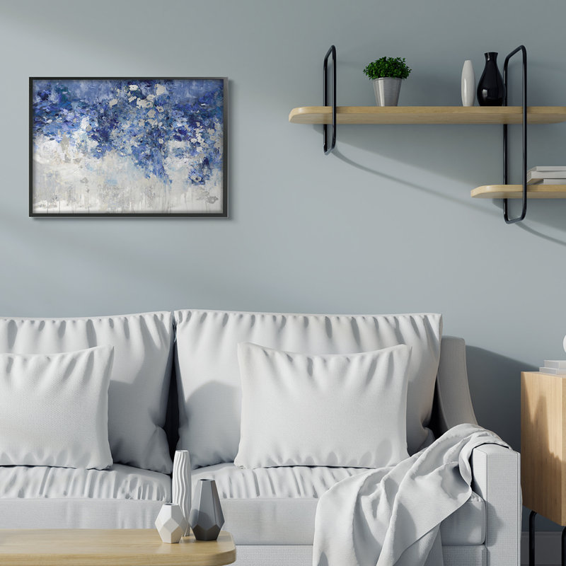 Fleurs bleues en cascade abstraites par Nikki Robbins - Peinture, H 24 po x l 30 po, Giclée encadrée noir minuit