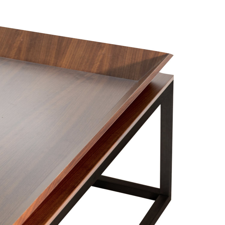 Table basse Le Frame, Noyer, Bronze huilé