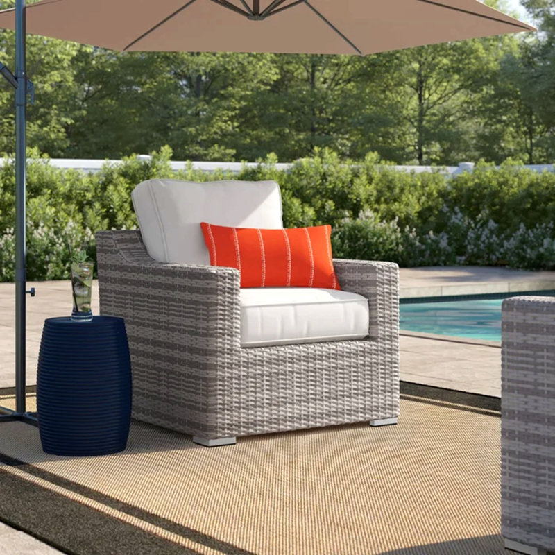 Chaise de patio entièrement assemblée avec coussins, Gris / Brun, Blanc