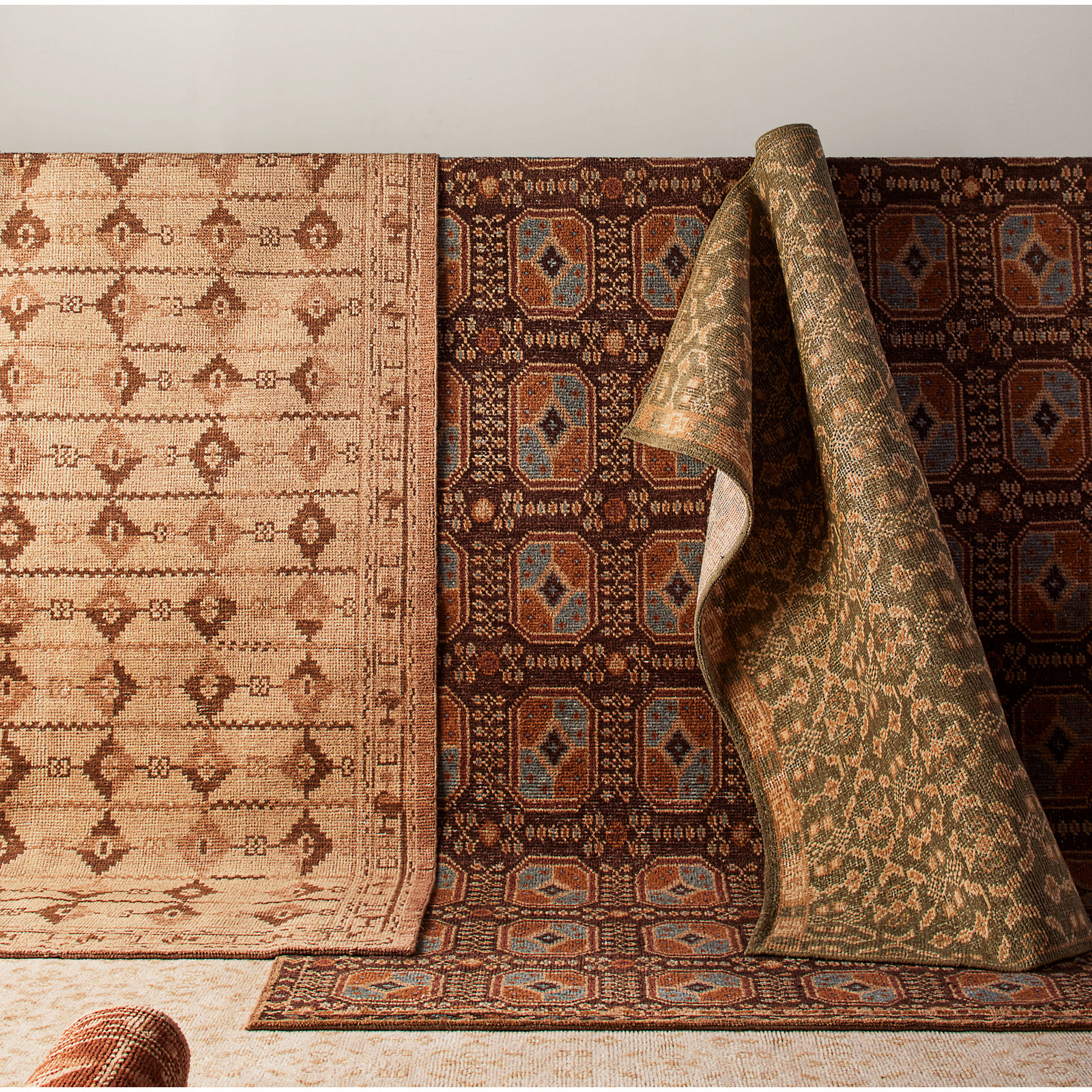 Vanna Hand-Knotted Oriental Wool Rug, 7'9x9'9