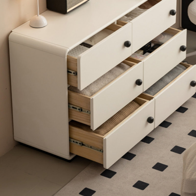 Commode simple de style crème