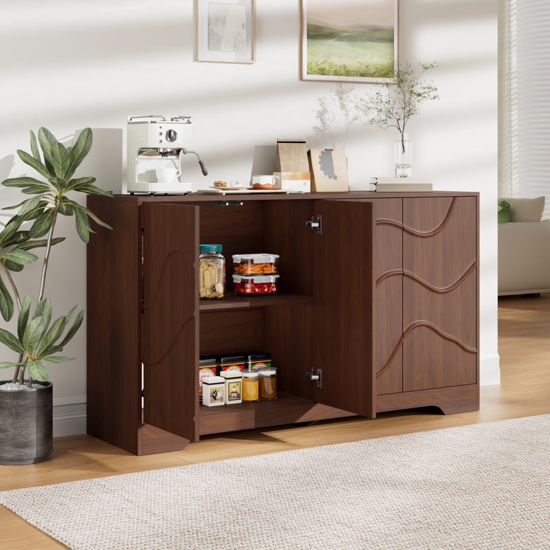 Buffet 56 po moderne à 4 portes avec motif ondulé en relief 3D, portes rebondissantes, tablettes réglables, plateau de table spacieux pour la cuisine, la salle à manger, le café-bar