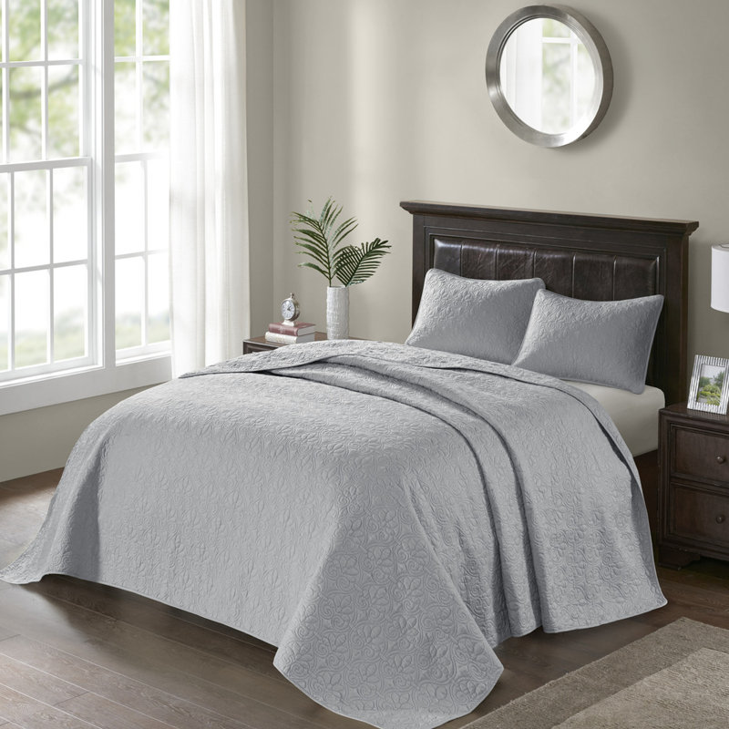 Oversized Grey King Bedspread With Reversible Quilting & Cotton Fill Feature And Long-Lasting