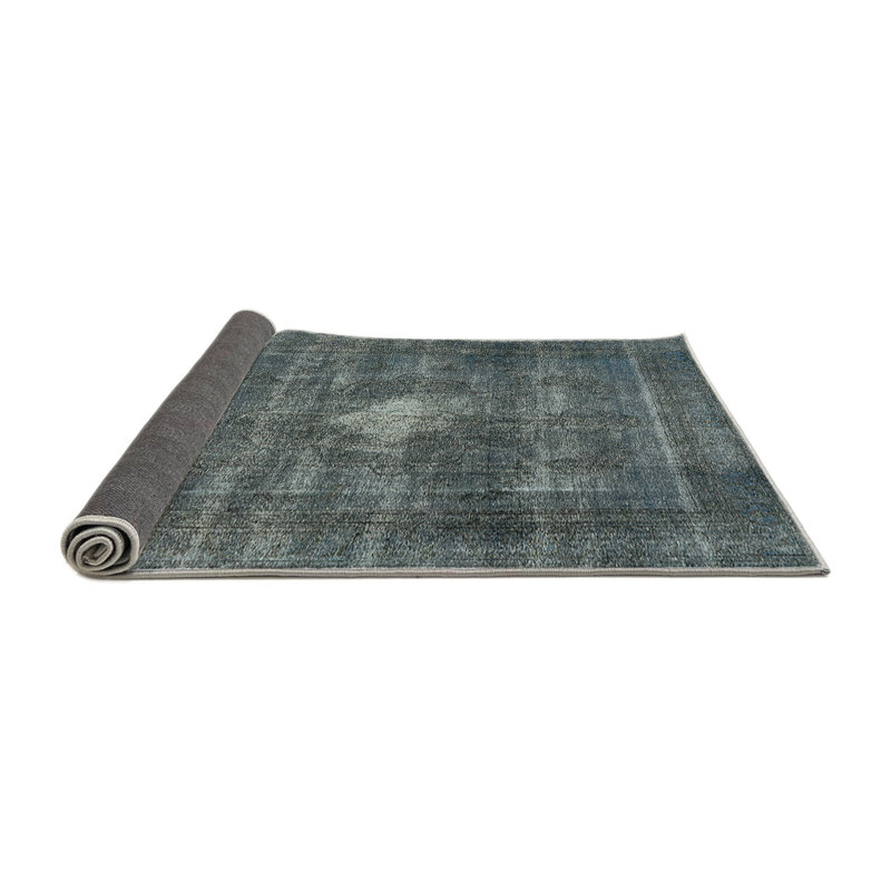 Howlett Oriental Indoor Rug, Round 3'