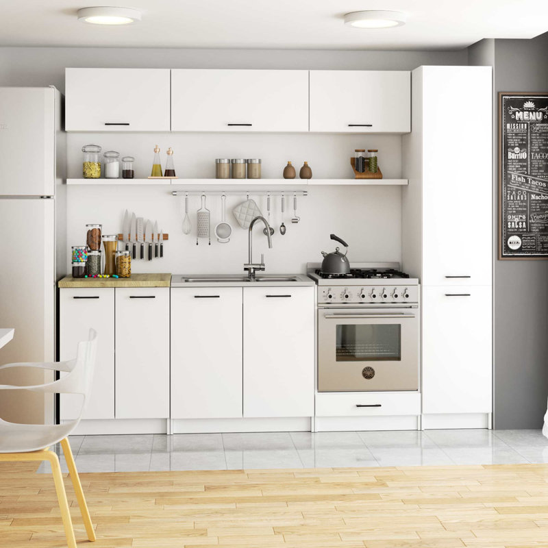 Tall kitchen cabinet in white