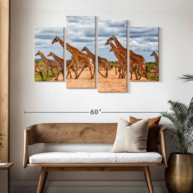 Courir avec des girafes et des zèbres