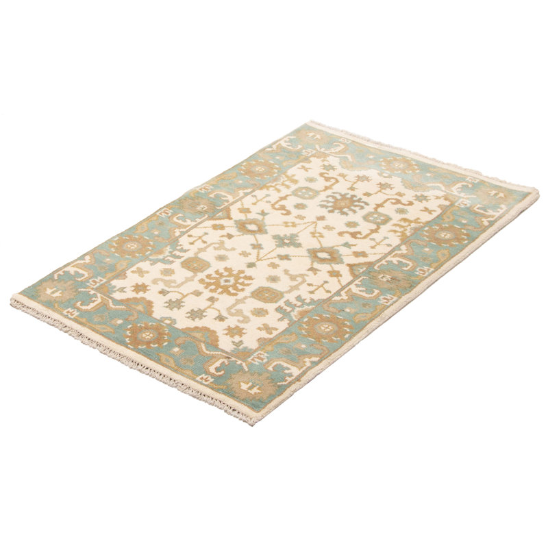Tapis crème Royal Oushak 3 pi 2 po x 5 pi 0 po
