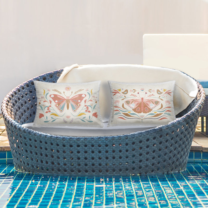 Coussin d'extérieur imprimé Stupell Industries par Butterfly & Florals par Kim Allen