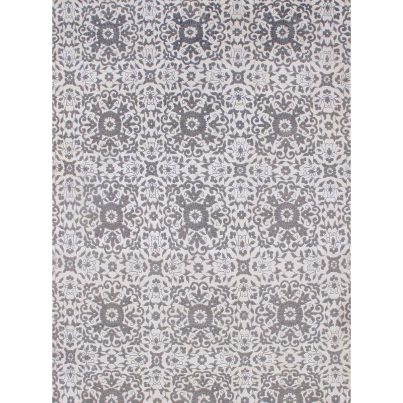 Floral Area Rug in Gray