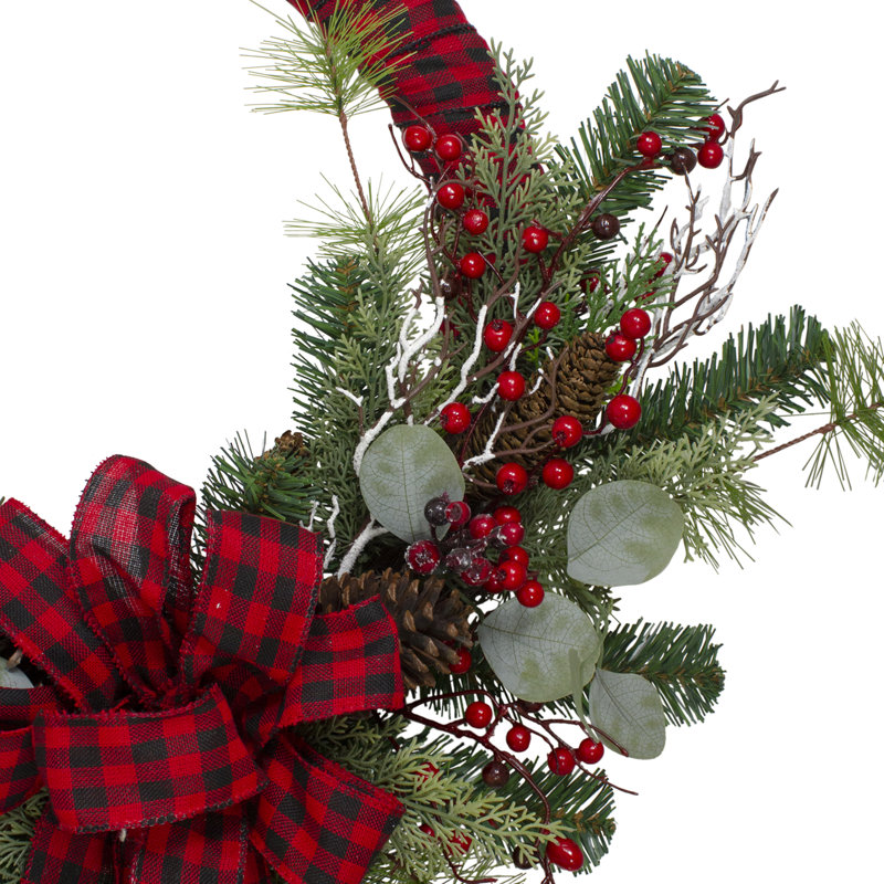 Couronne de Noël artificielle rouge et noire à motif écossais et baies - 24 pouces non éclairée