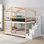 Lit superposé simple au-dessus d'un lit simple avec fenêtres de toit, tableau noir et échelle de rangement, peu encombrant, conception silencieuse, blanc et naturel