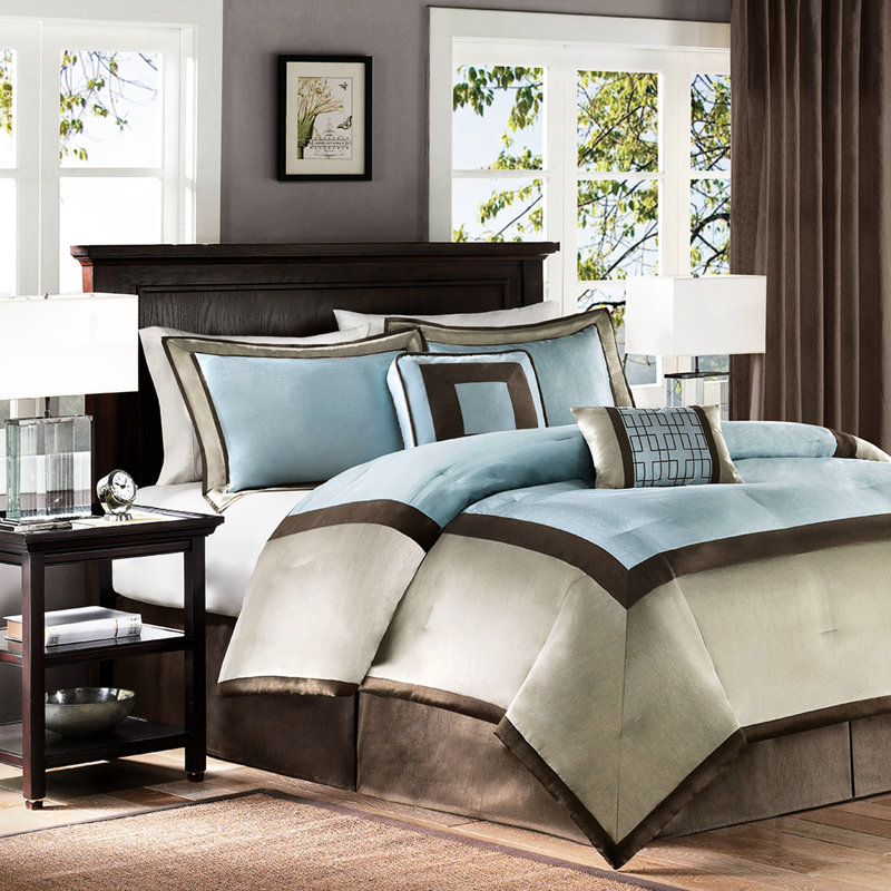 Très grand édredon 7 pièces - bleu et couleurs neutres avec coussins décoratifs et bordure taupe lavable à la machine à la vapeur