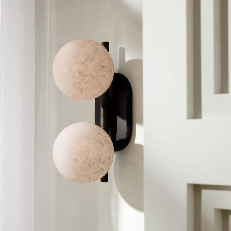 Julie 2 - Light Swing Arm